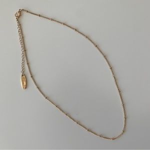 EUC - gold coloured chain